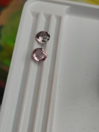 1 Pair Round Natural Spinel