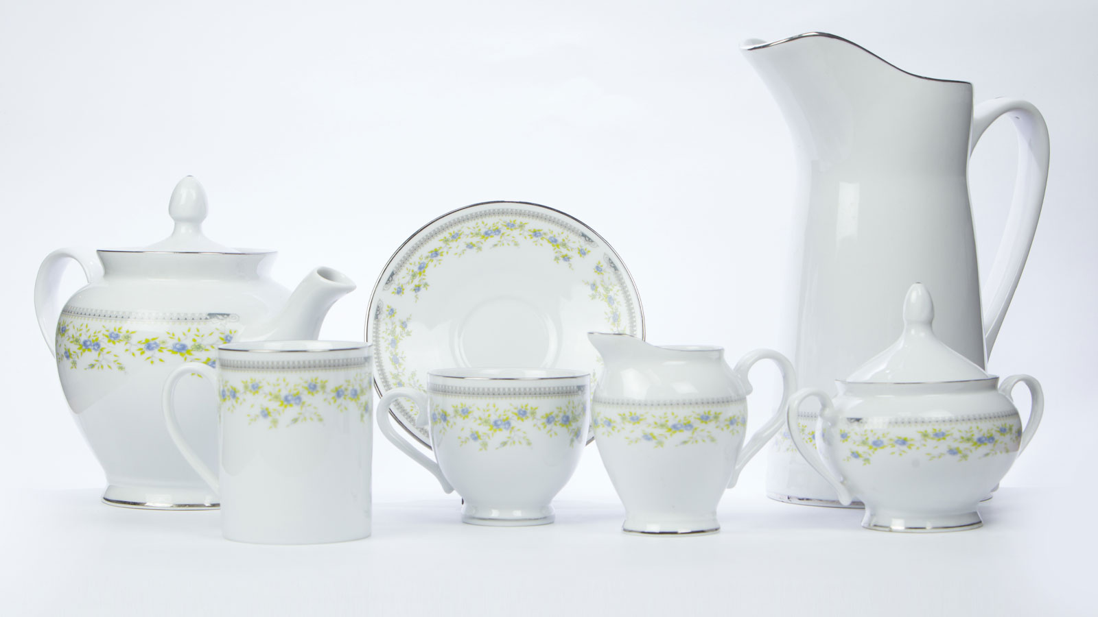 ROYAL FERNWOOD PORCELAIN LTD