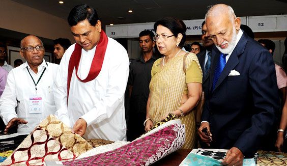 First Indo-Lanka textile agreement inked in Colombo