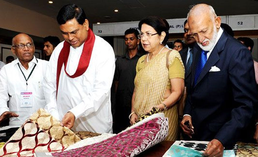 First Indo-Lanka textile agreement inked in Colombo