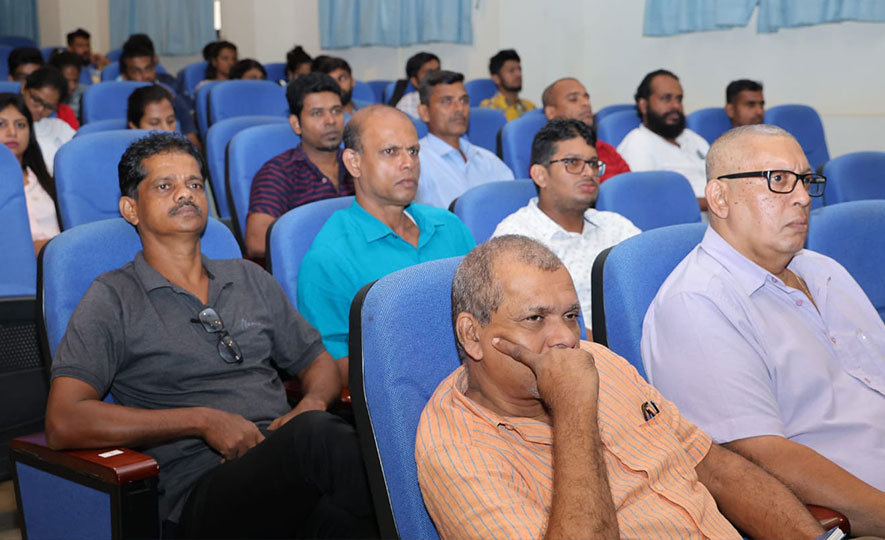 EDB, Sri Lankan Universities and Associations Join Forces with to Strengthen Ornamental Fish Industry and Boost Exports
