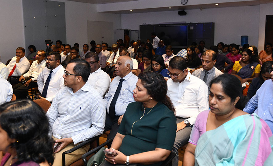 EDB Addresses US Tariff Challenge with Industry Leaders