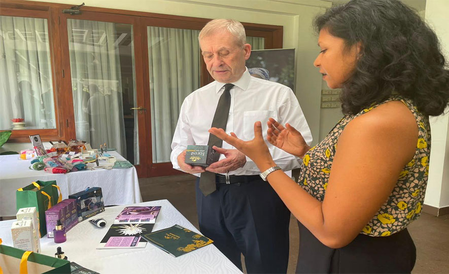 SheTrades Sri Lanka Hub Launches Sinhala and Tamil Export Handbooks to Strengthen Women Entrepreneurs and SME Exports to the UK Market