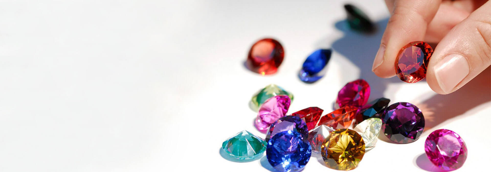 Diamonds, Gems & Jewellery